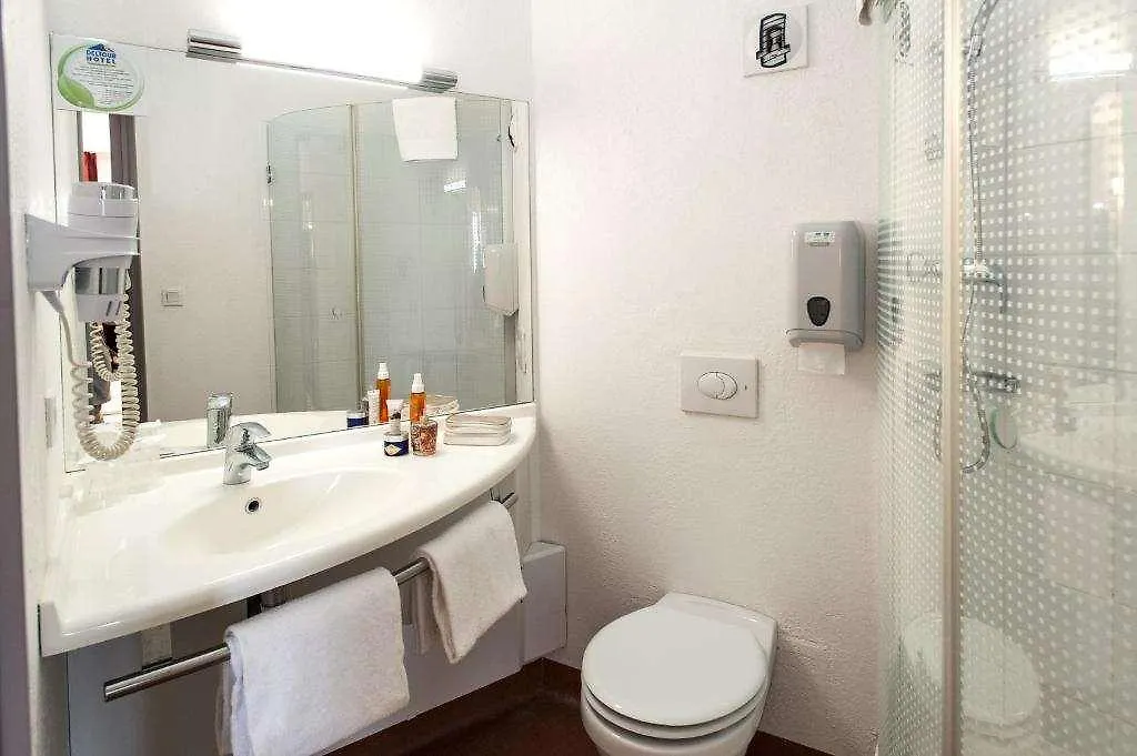 Brit Hotel Confort Montauban France