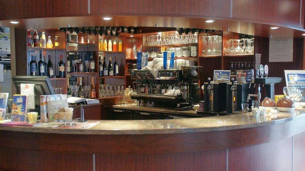 Brit Hotel Confort Montauban