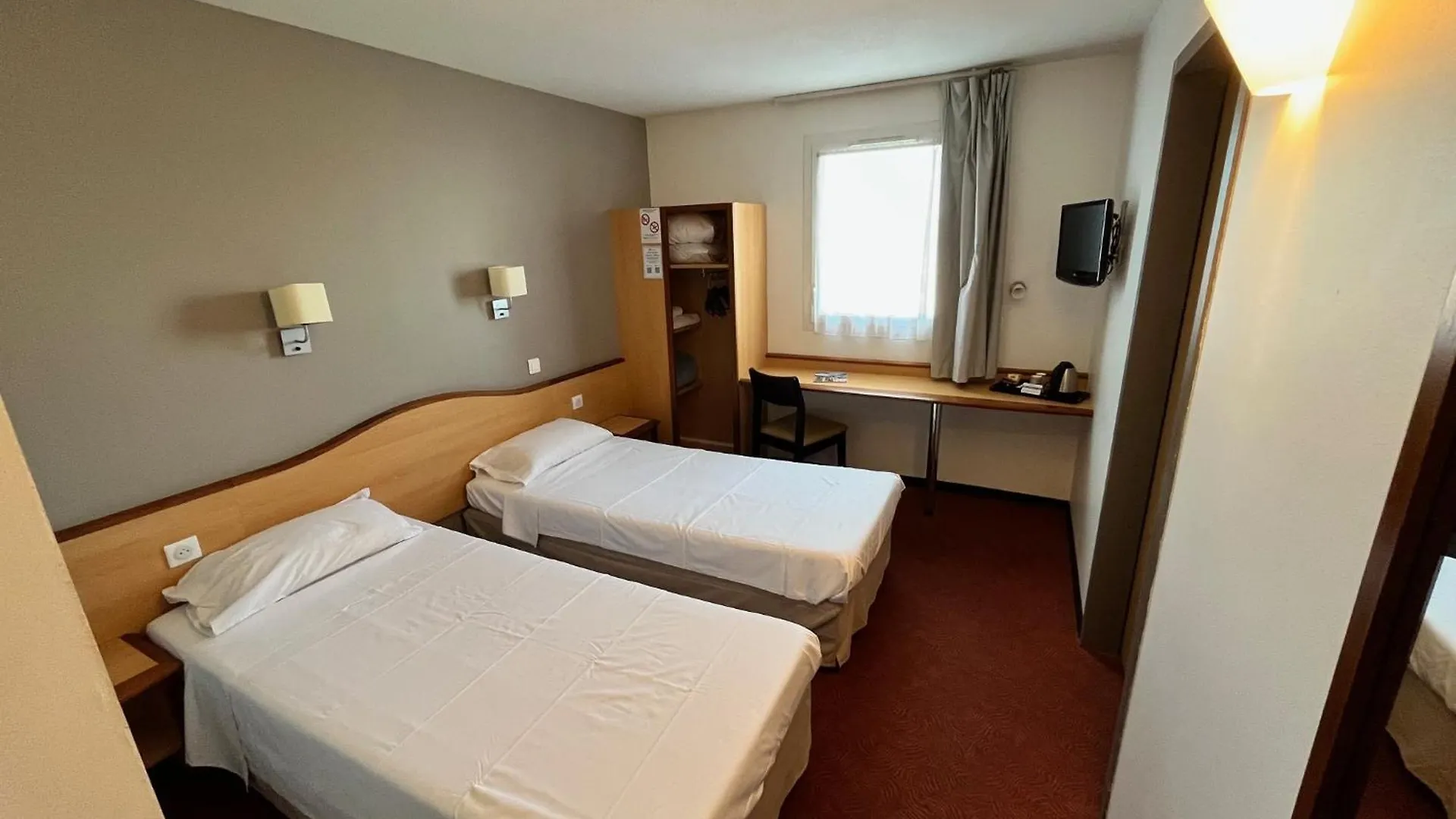 Brit Hotel Confort Montauban