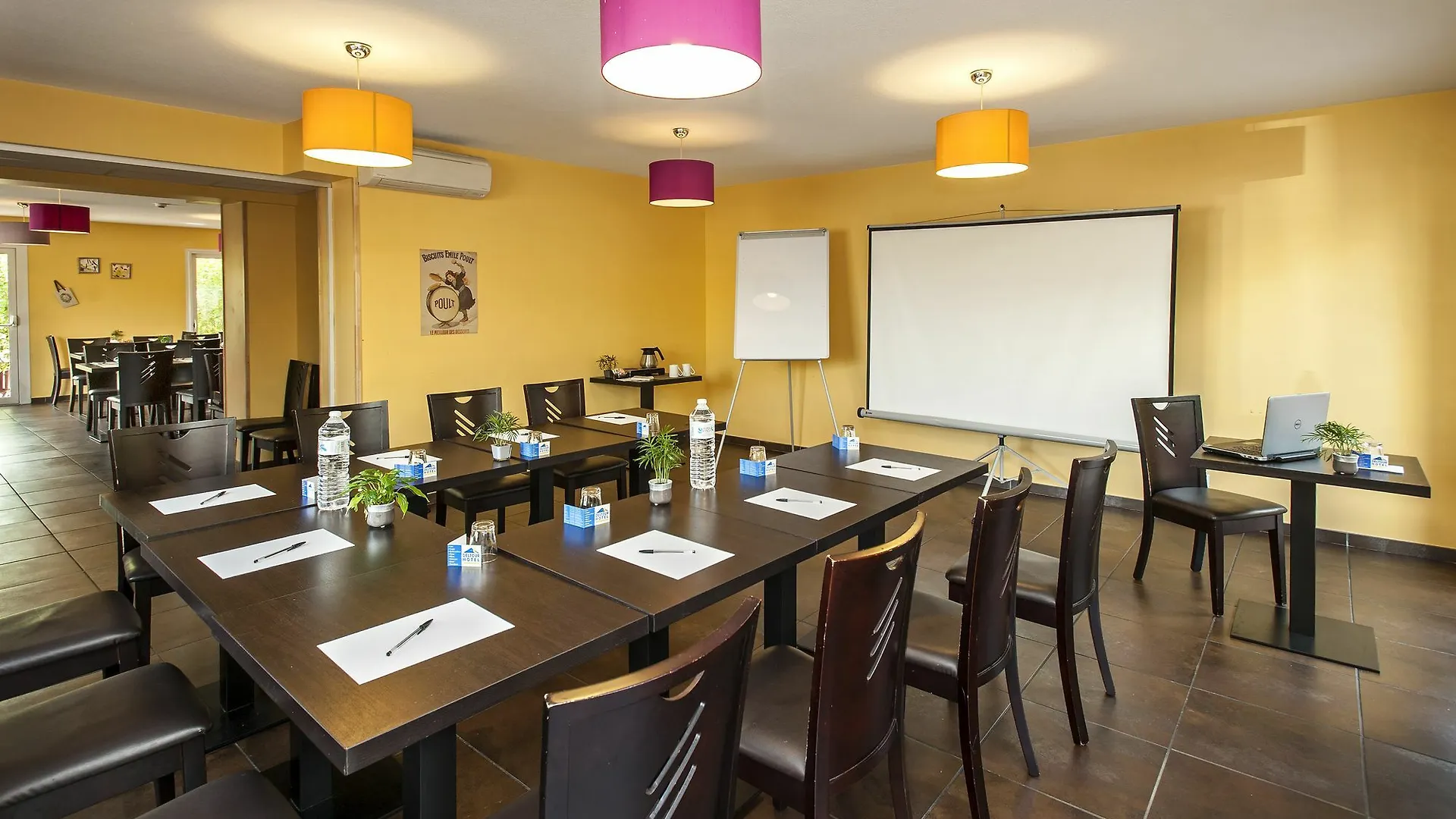 ***  Brit Hotel Confort Montauban France