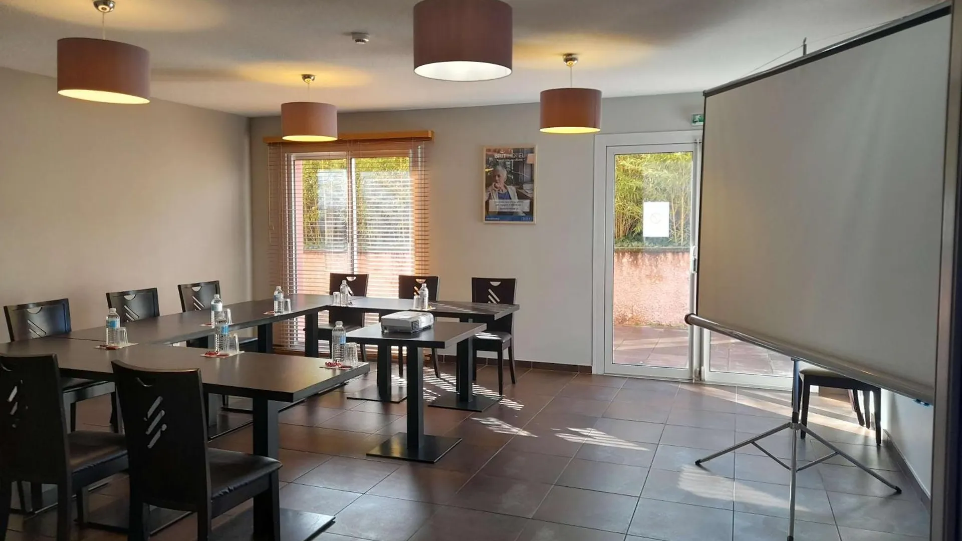 Brit Hotel Confort Montauban