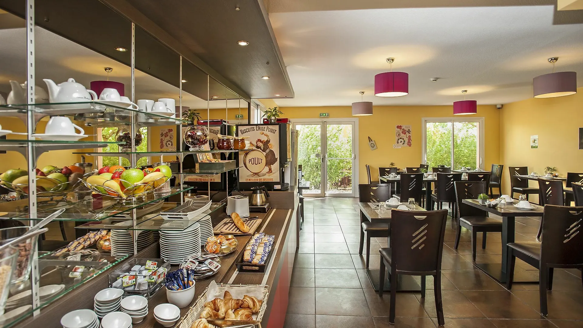 Brit Hotel Confort Montauban